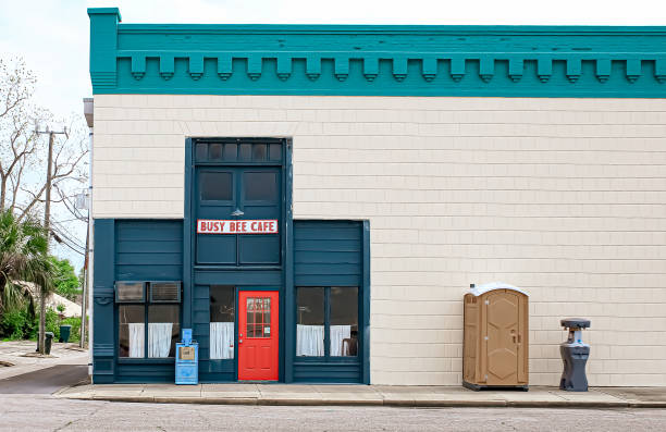 Portable Toilet Options We Offer in Pleasant Valley, MO